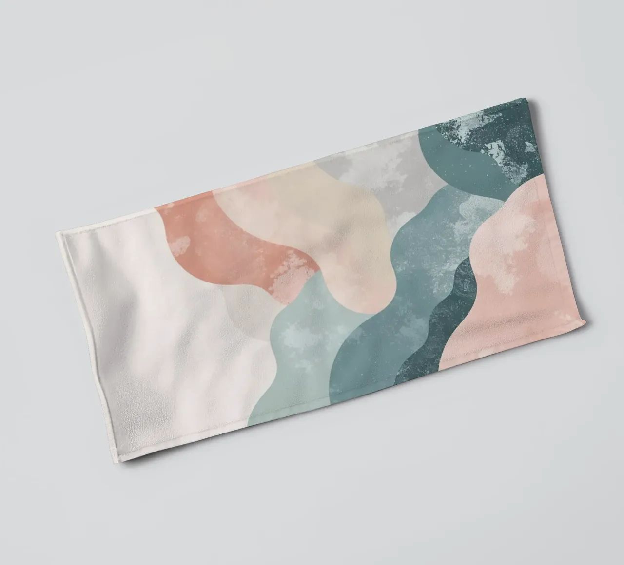 Illustrazione astratta di forme ondulate in colori tenui asciugamano da bagno da DesignDoodle