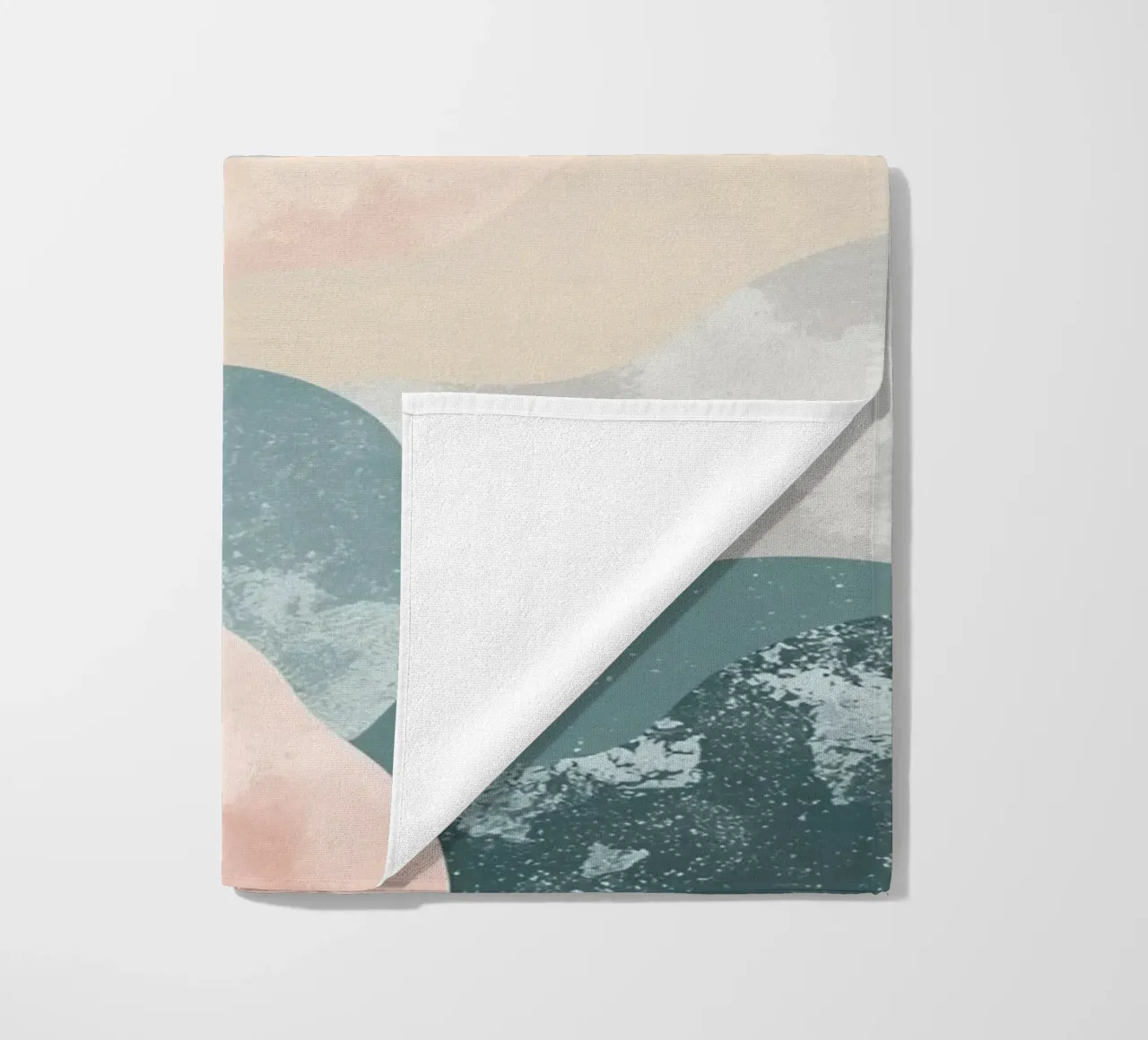 Illustrazione astratta di forme ondulate in colori tenui telo mare da DesignDoodle