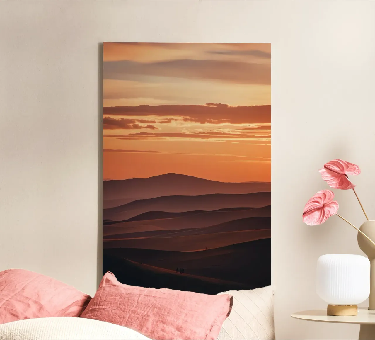 Rolling Hills Landschap bij zonsondergang met mensen canvas met Baklijst van DesignDoodle