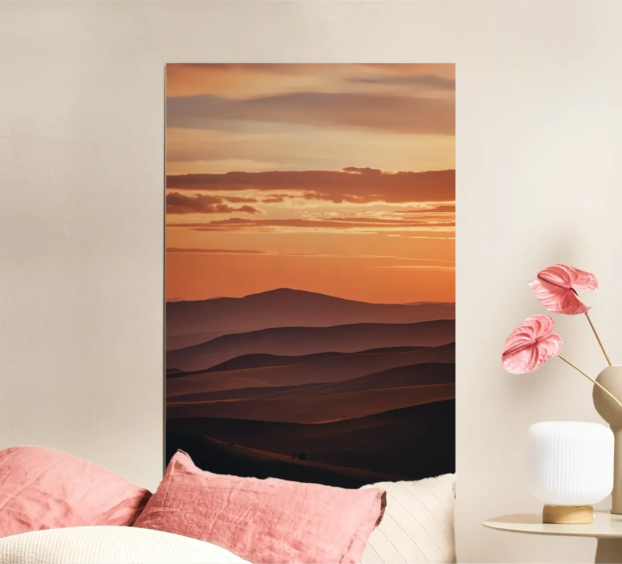 Paesaggio di Rolling Hills al tramonto con le persone poster con telaio in alluminio da DesignDoodle