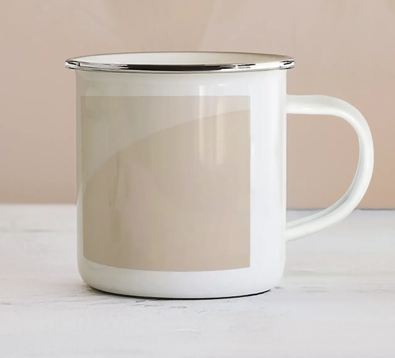 Gradiente Tan con linea curva tazza in smalto da DesignDoodle