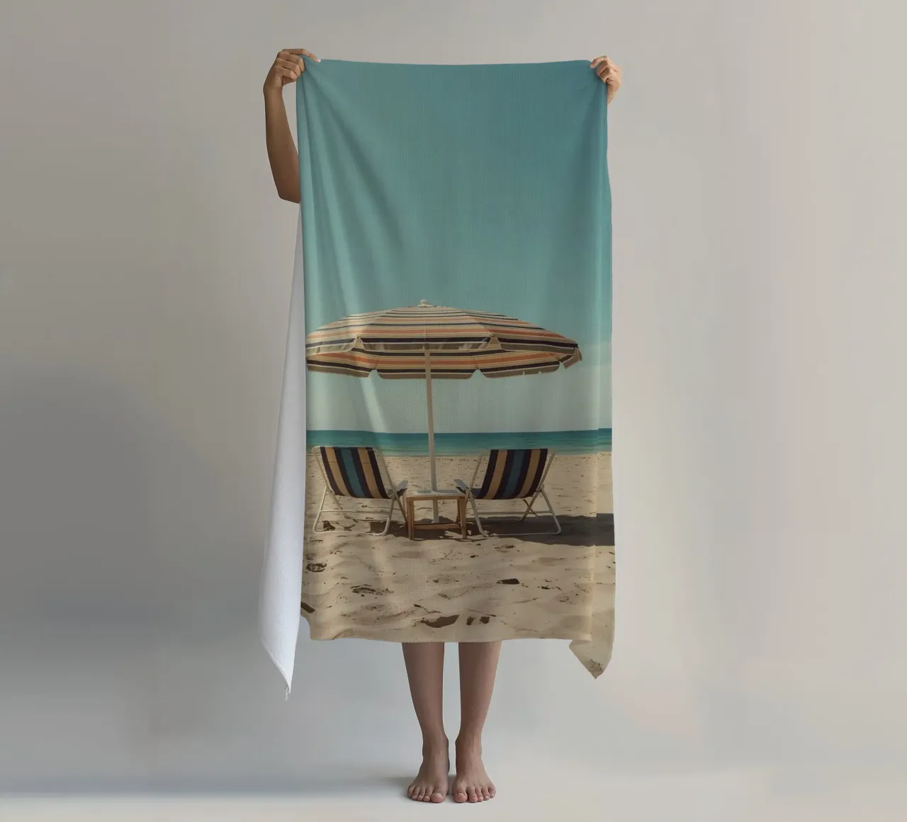 Sedie da spiaggia e ombrellone sulla spiaggia di sabbia telo mare da DesignDoodle
