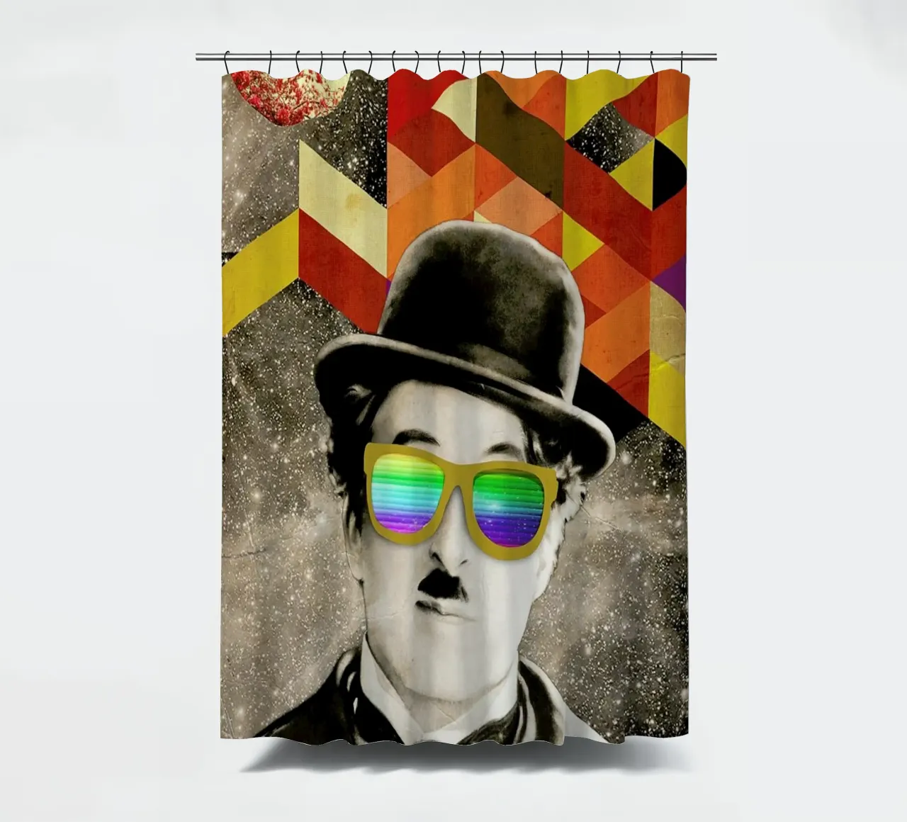 Public Figures: Chaplin rideau de douche de Elo Marc