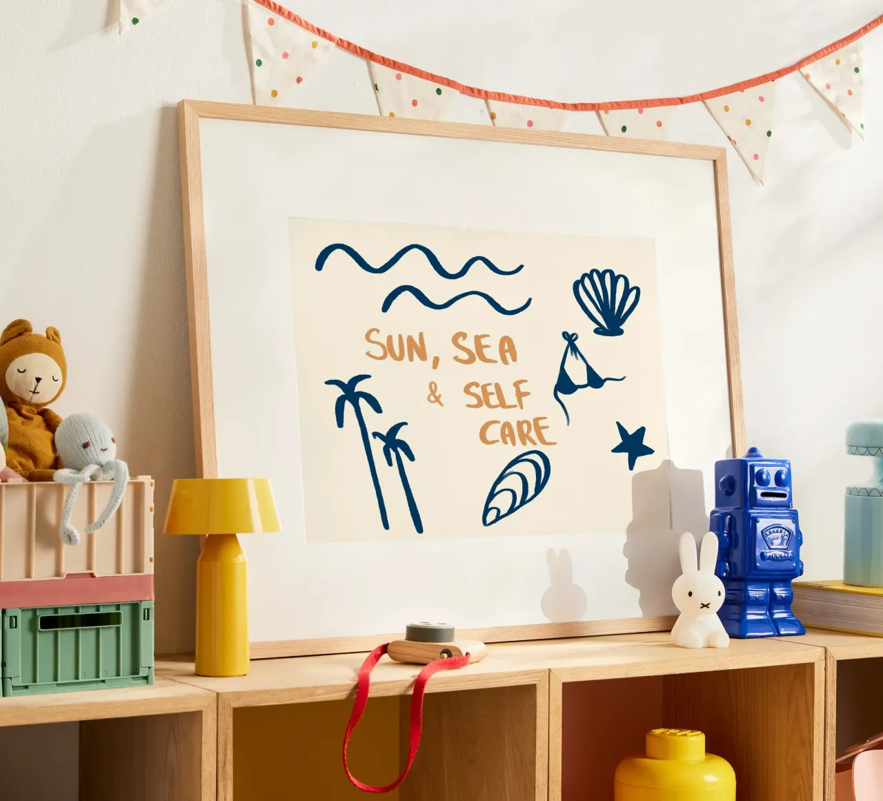 Sonne, Meer & Selbstfürsorge, Strand Kunstdruck Poster mit Kunststoffrahmen von dawnthesea
