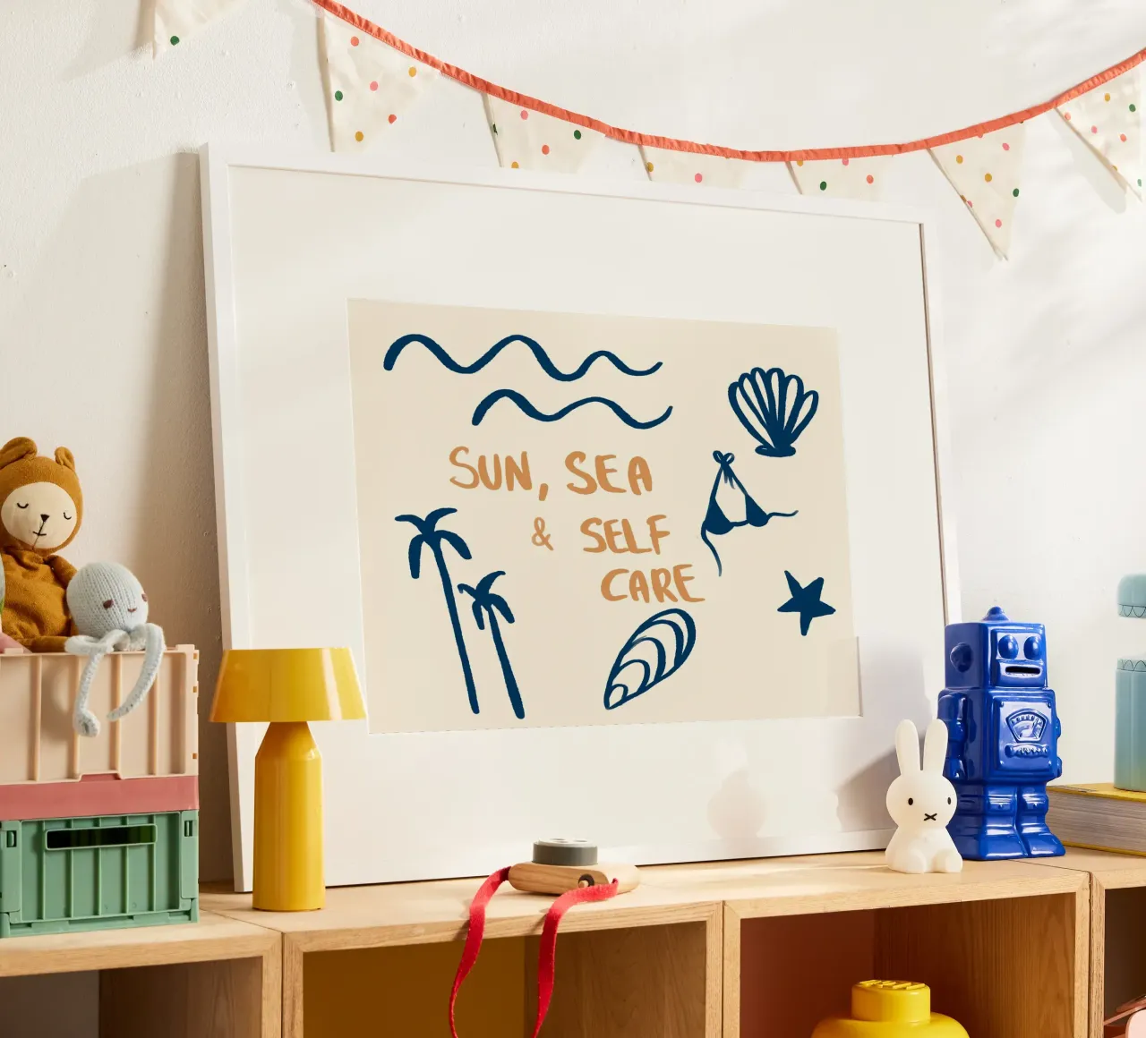 Sonne, Meer & Selbstfürsorge, Strand Kunstdruck Poster mit Kunststoffrahmen von dawnthesea