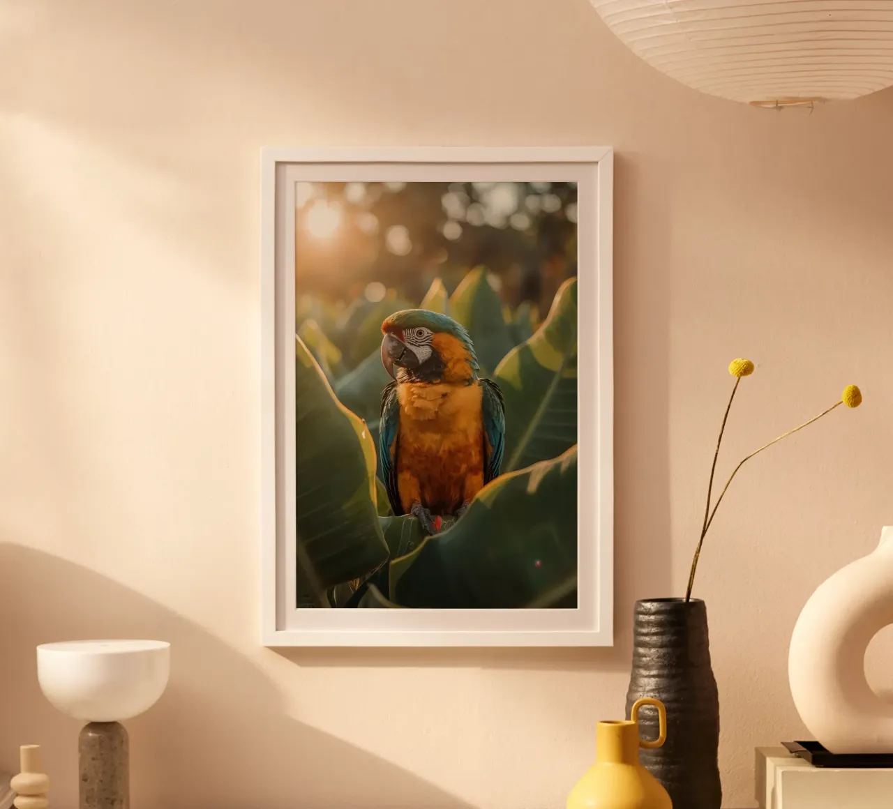 Ara blu e oro appollaiata su una pianta poster da DesignDoodle
