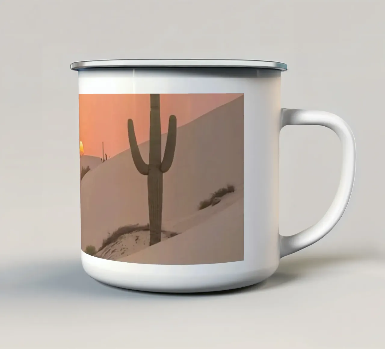 Paesaggio desertico con dune di cactus Saguaro e tramonto tazza in smalto da DesignDoodle