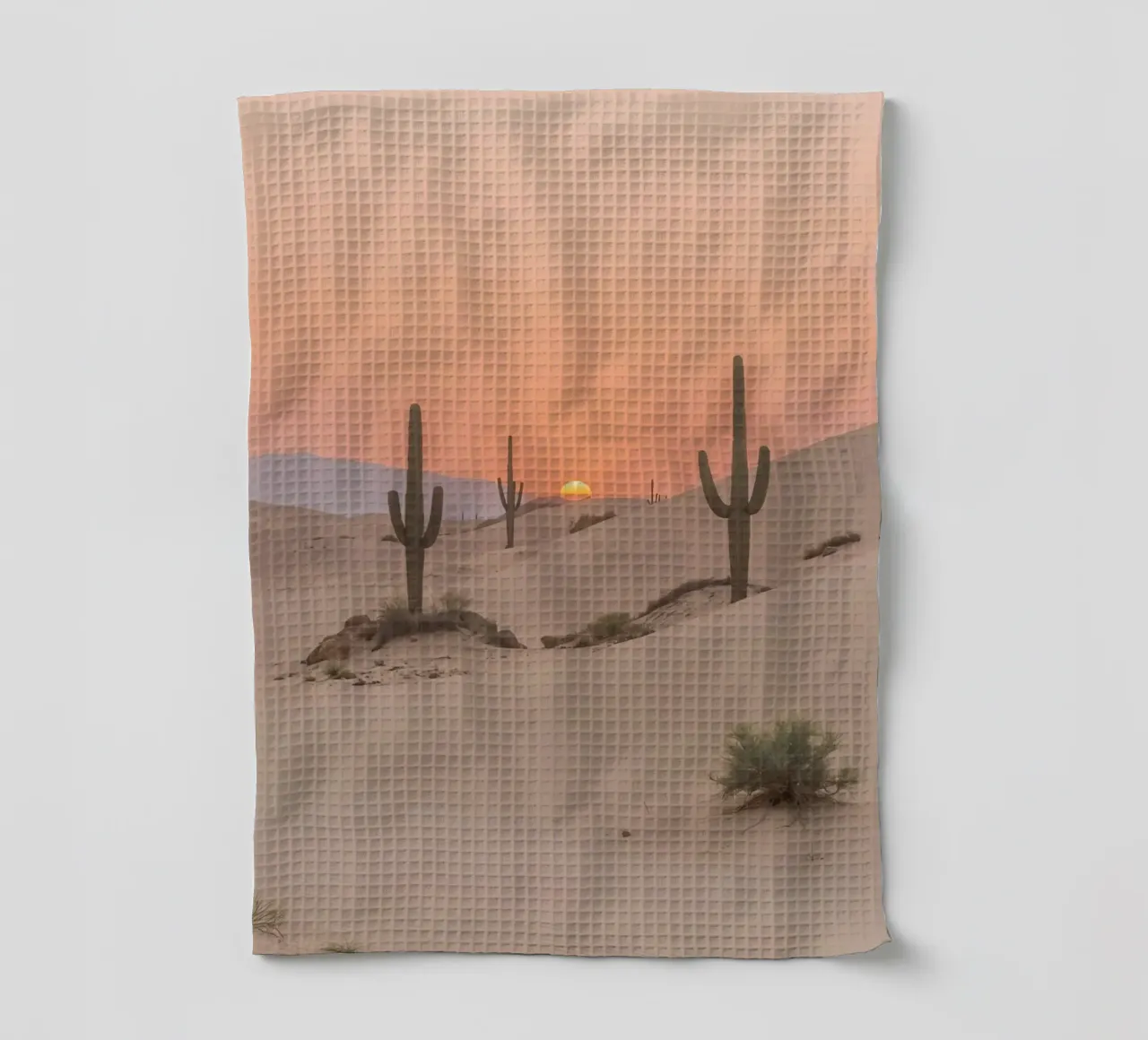 Paesaggio desertico con dune di cactus Saguaro e tramonto canovaccio da cucina da DesignDoodle