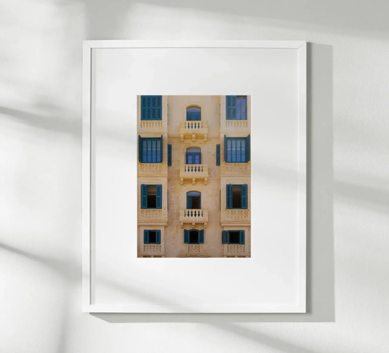 tradition building poster con telaio in legno da lily