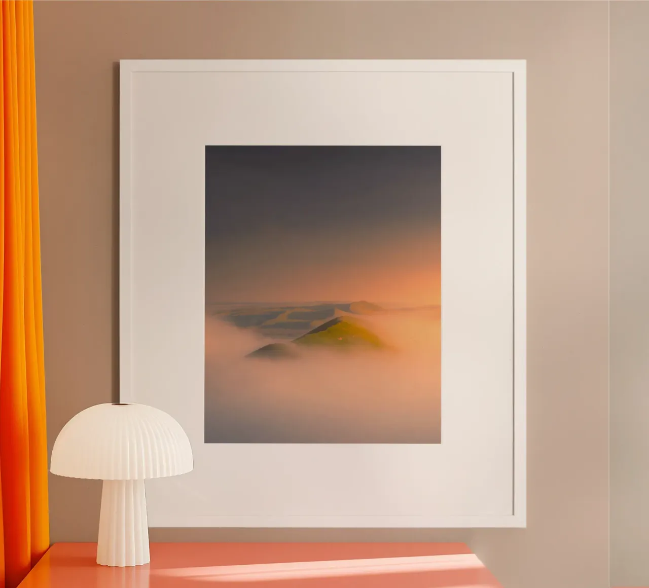 clouds cover moutain poster con telaio in legno da lily