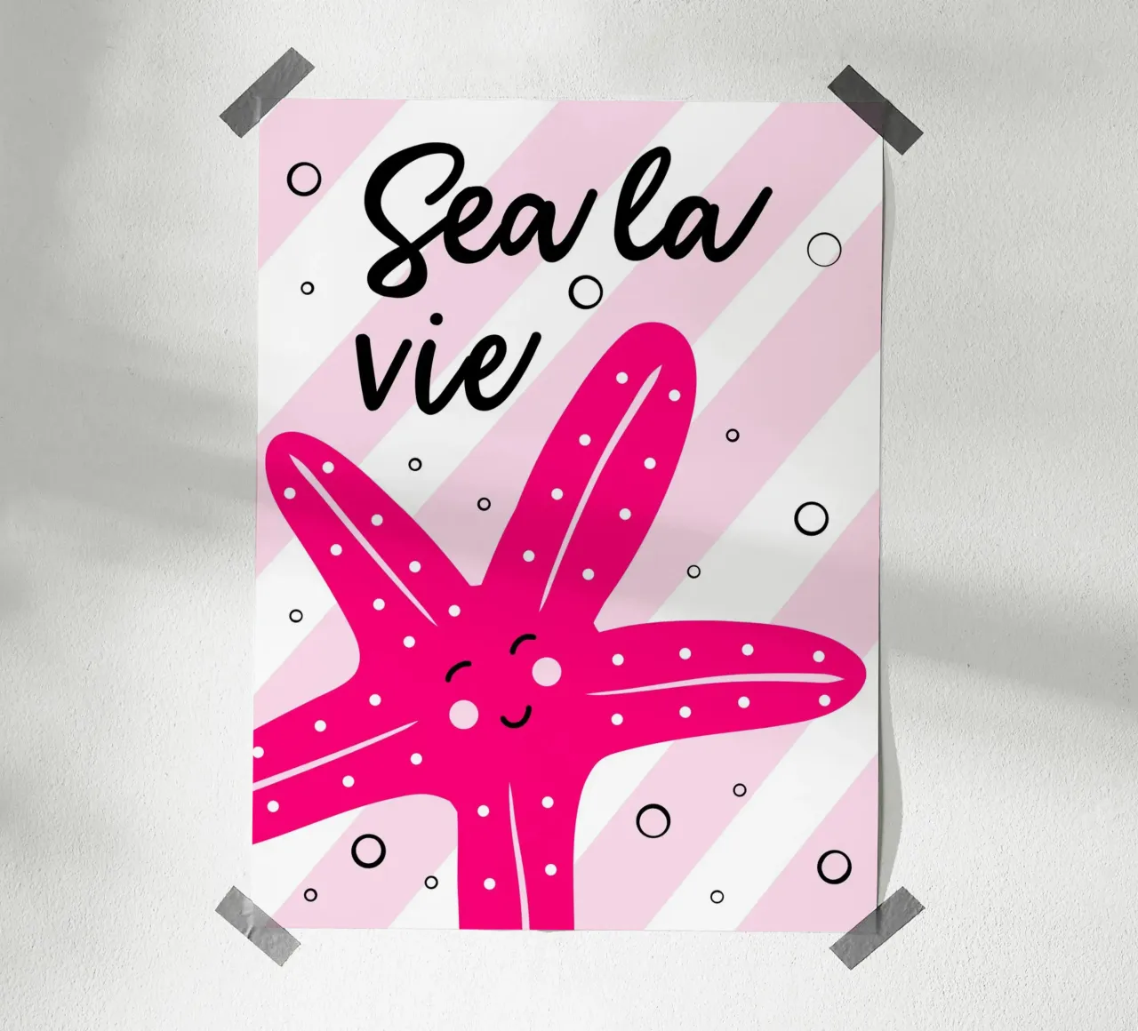 Sea la vie - Vacanza al mare in casa - Stella marina in rosa poster con telaio in alluminio da Schoenigkeiten