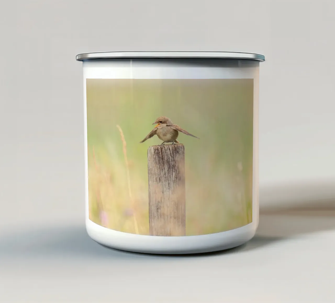 single bird on wood tazza in smalto da kichin