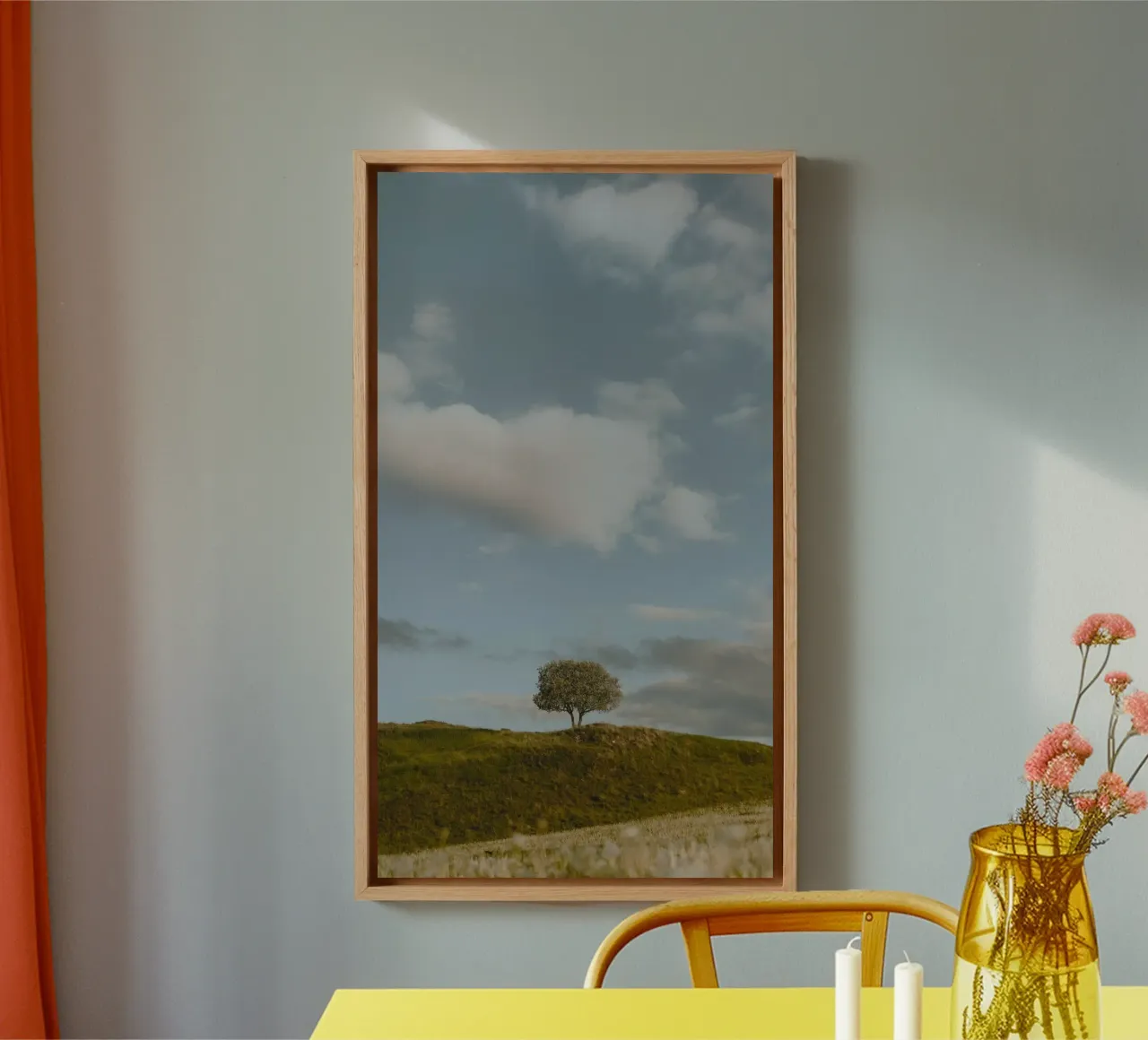 small tree in the space tela con Cornice a cassetta da carsa