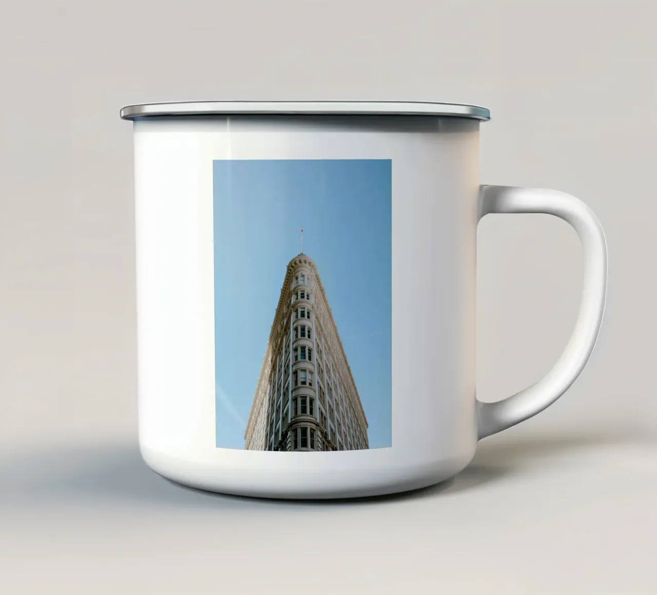 the triangle building tazza in smalto da carsa