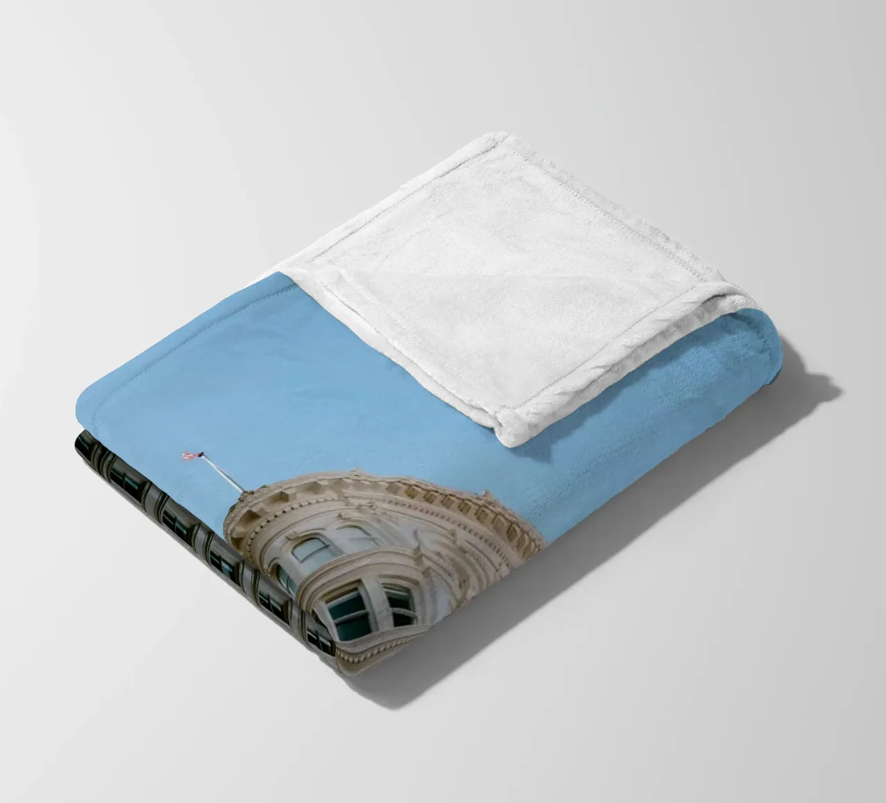 the triangle building coperta in pile da carsa