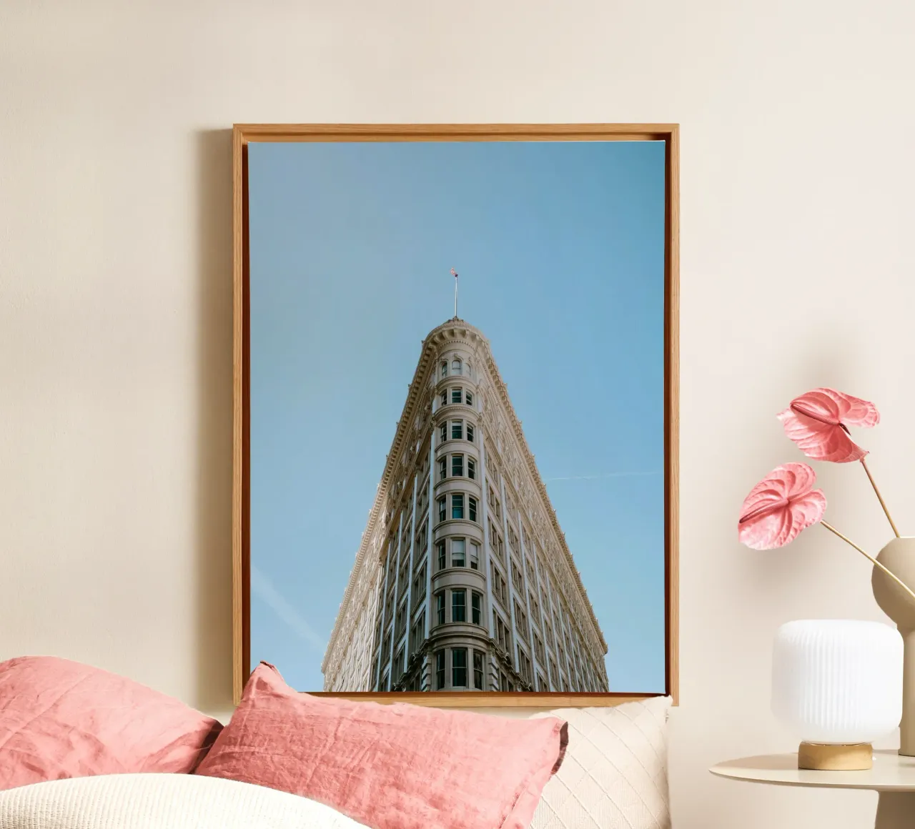the triangle building tela con Cornice a cassetta da carsa