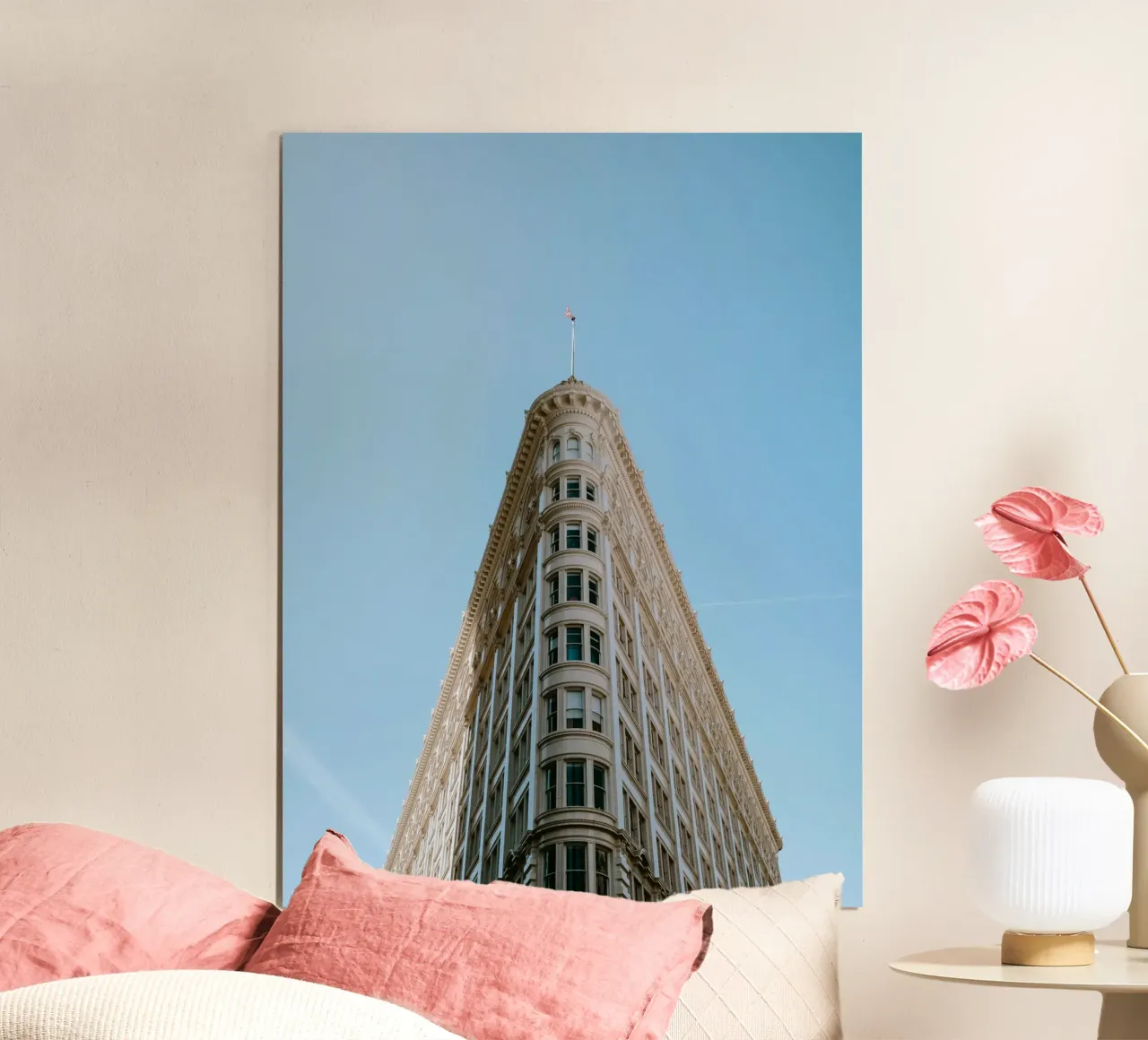 the triangle building poster con telaio in legno da carsa