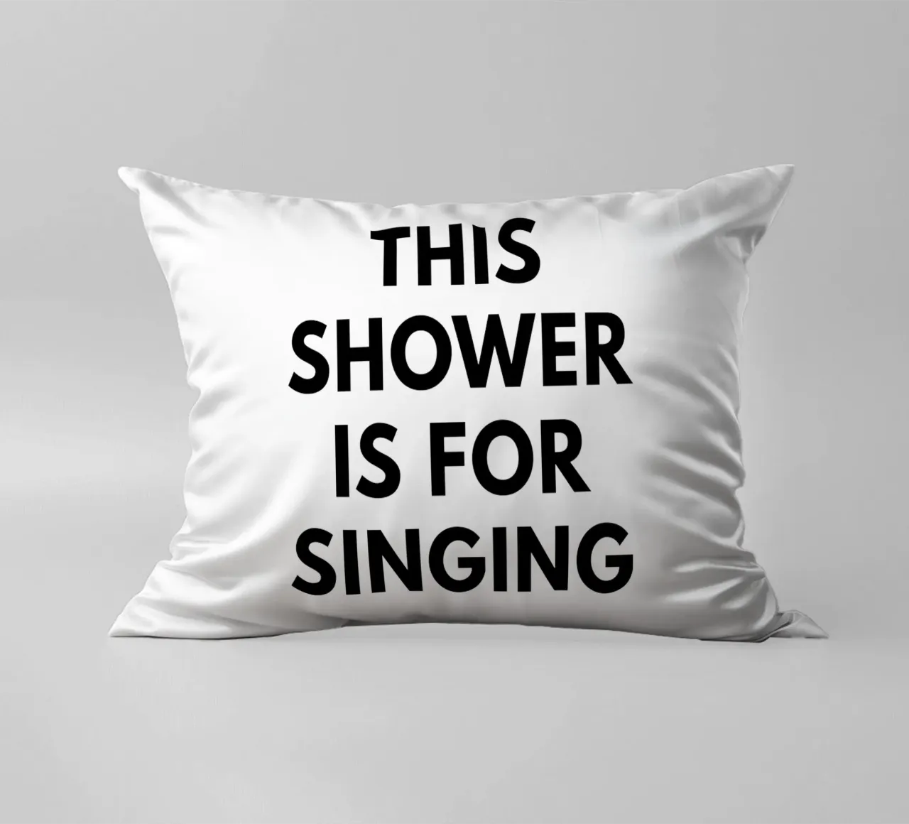 Questa doccia è per cantare cuscino da Typo Designs