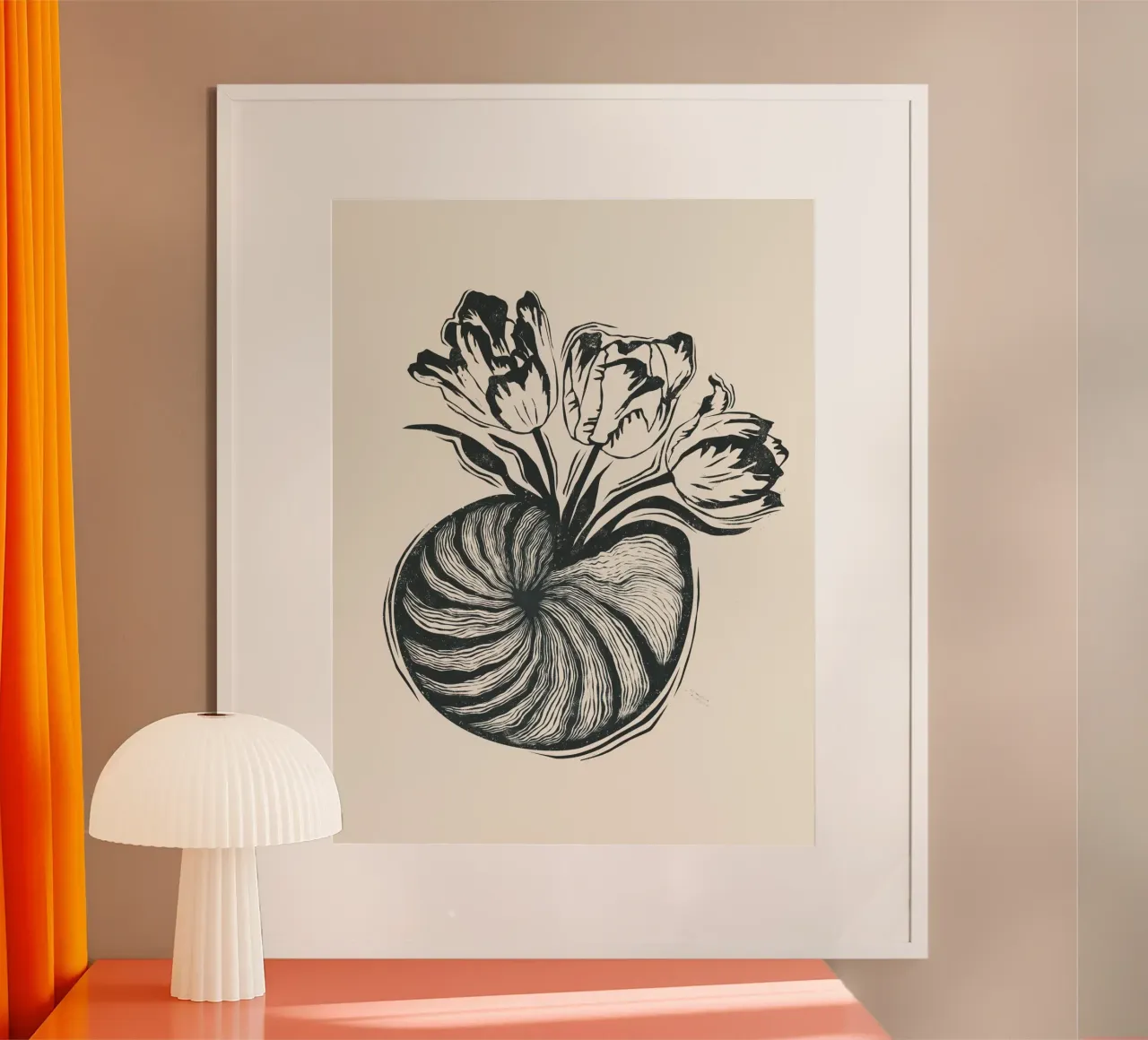 Nautilus & Tulips poster con telaio in plastica da Indigo Rain