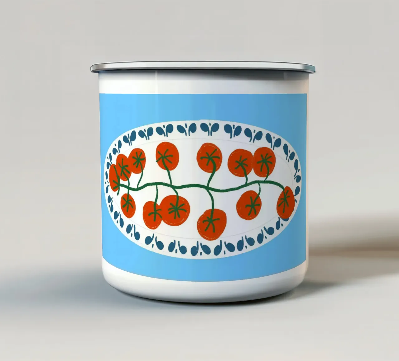 Pomodori ciliegia su piatto, arte in cucina tazza in smalto da vintagepod