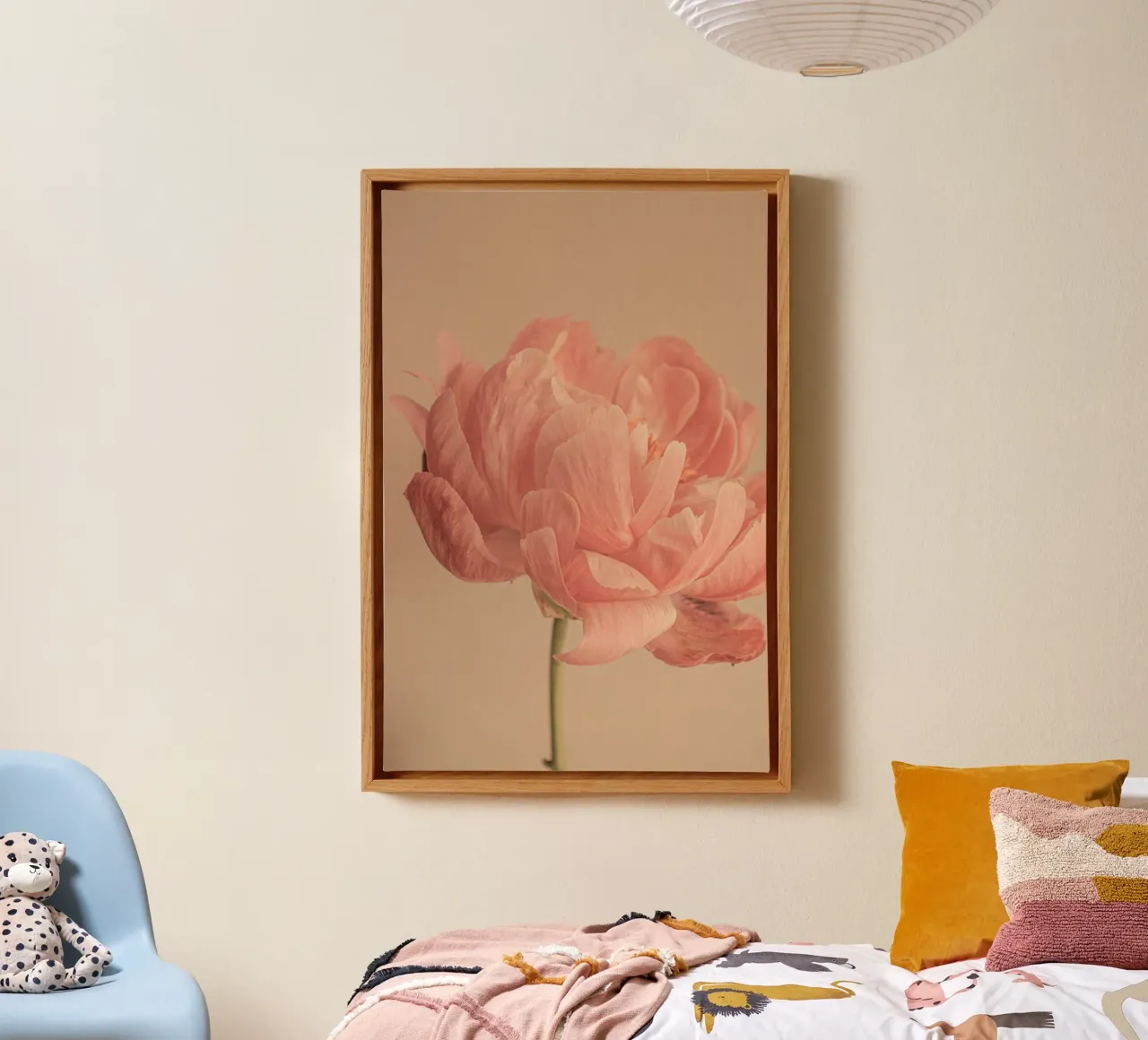 pink simple flower Leinwand mit Schattenfugenrahmen von mip of map