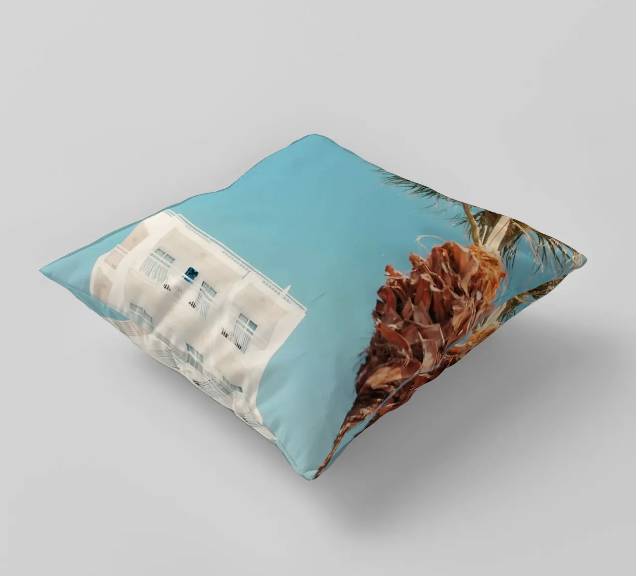 building with palm cuscino da mip of map