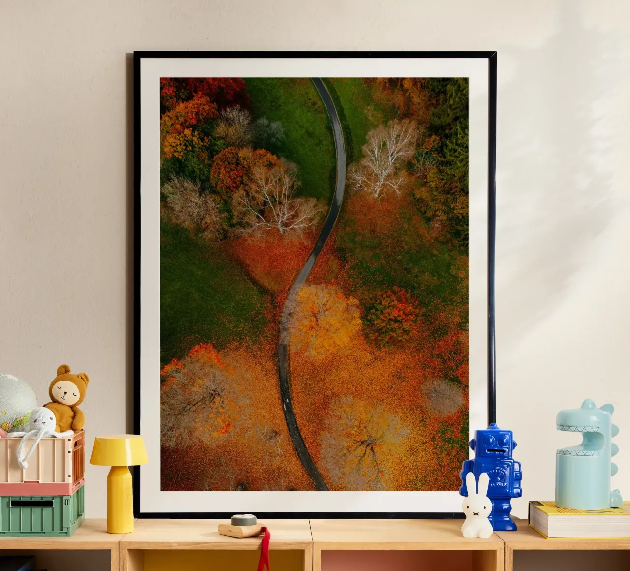 curve road in blossom forest poster con telaio in plastica da Good days