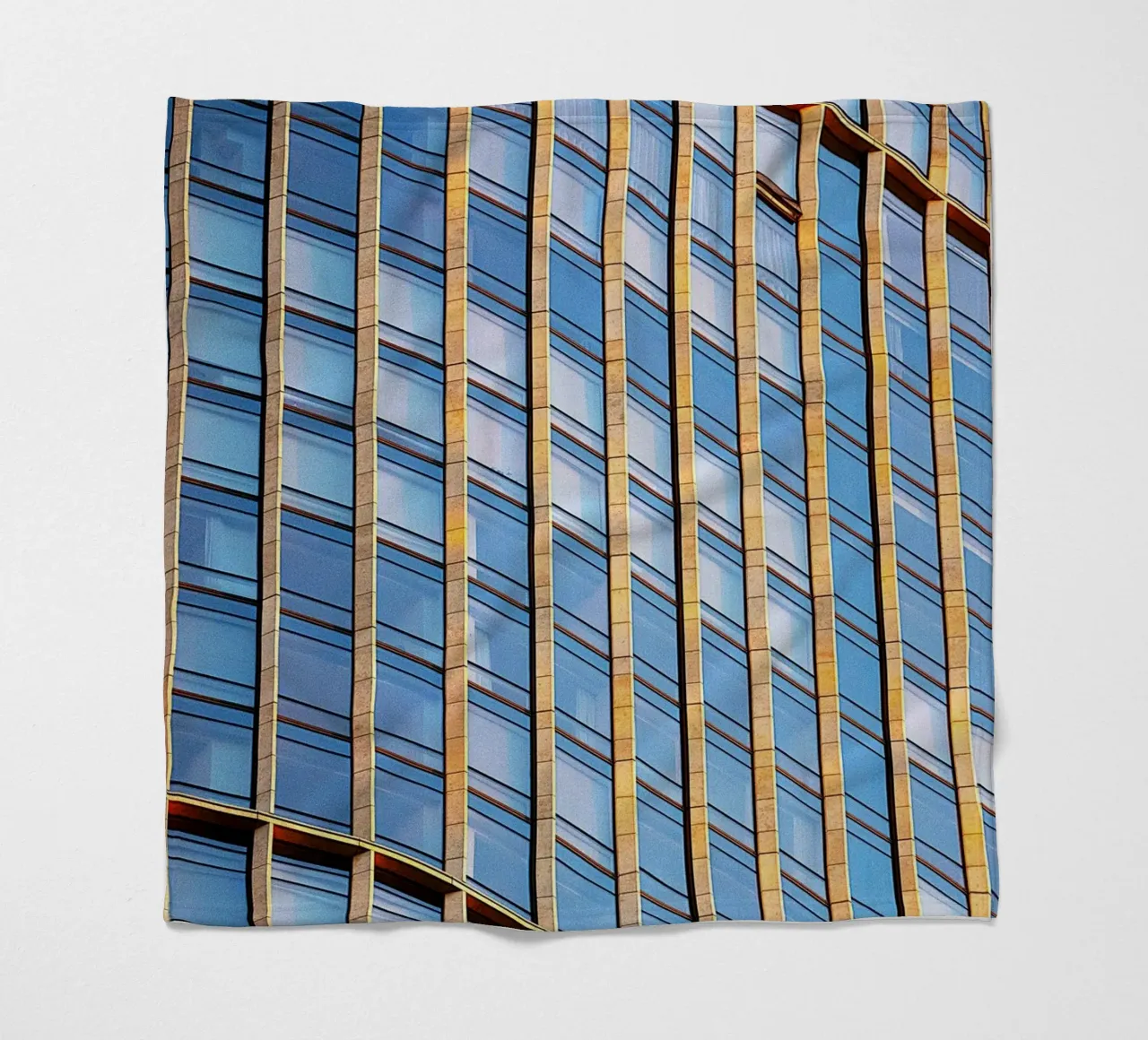 building full of square coperta in pile da Good days