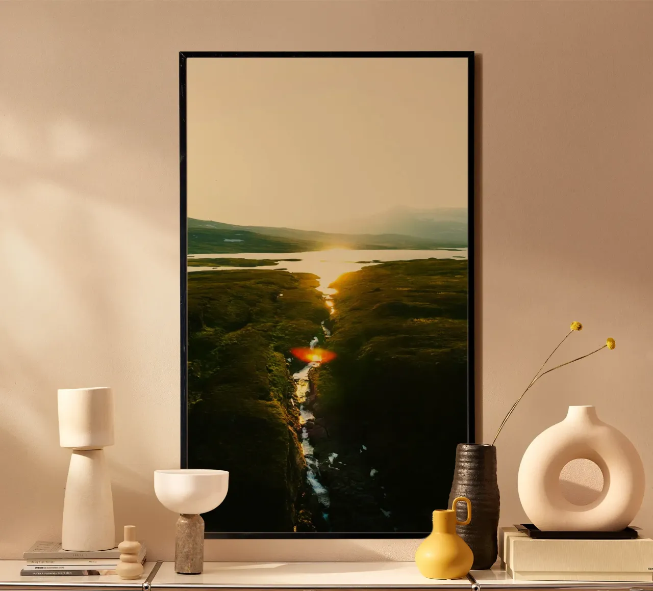 valley with sunshine poster con telaio in legno da lily