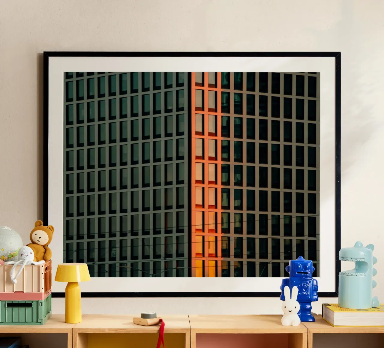building in afternoon poster con telaio in alluminio da kichin