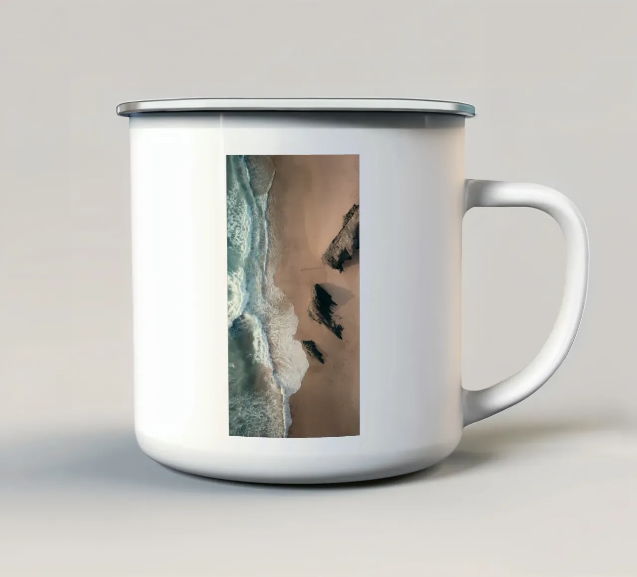 beach and rock tazza in smalto da kichin