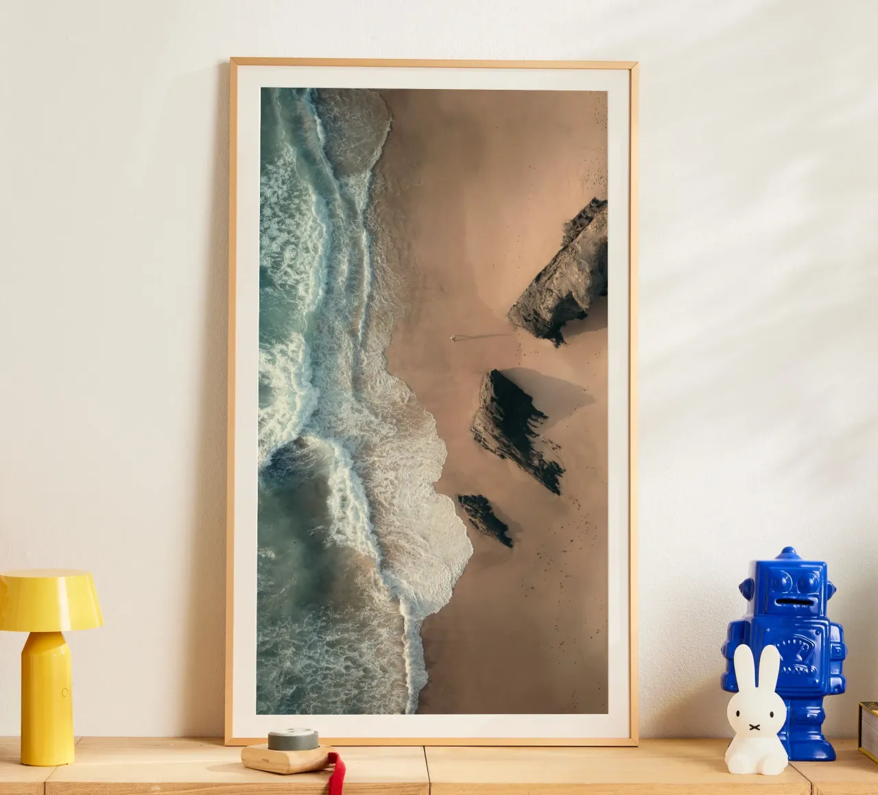 beach and rock poster con telaio in plastica da kichin