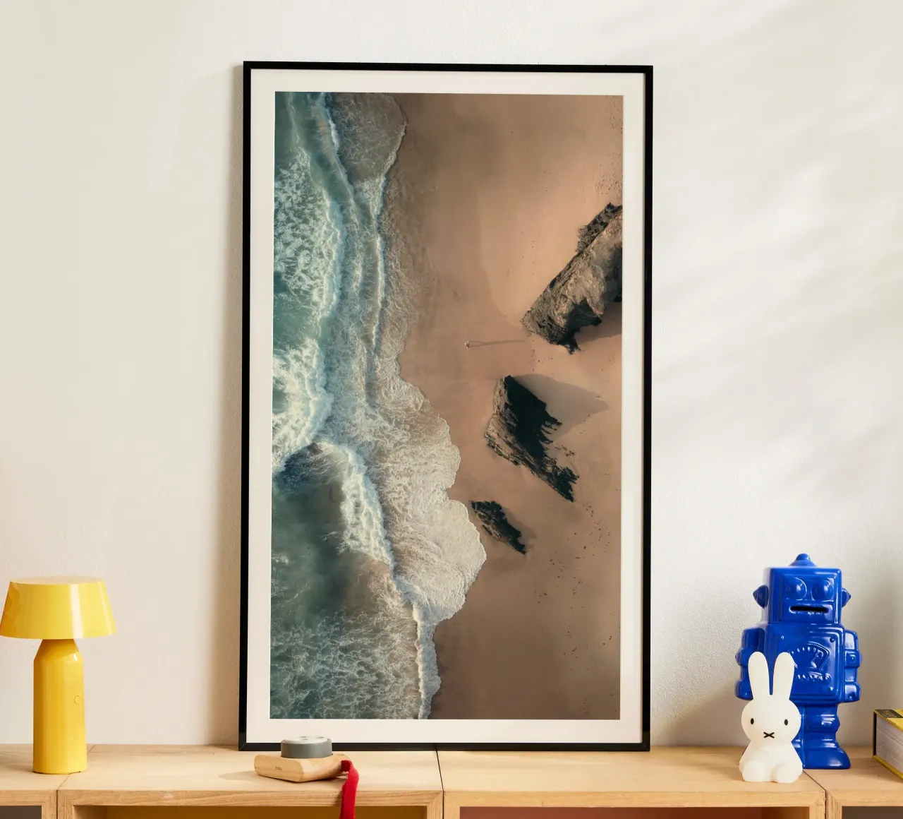 beach and rock poster con telaio in plastica da kichin