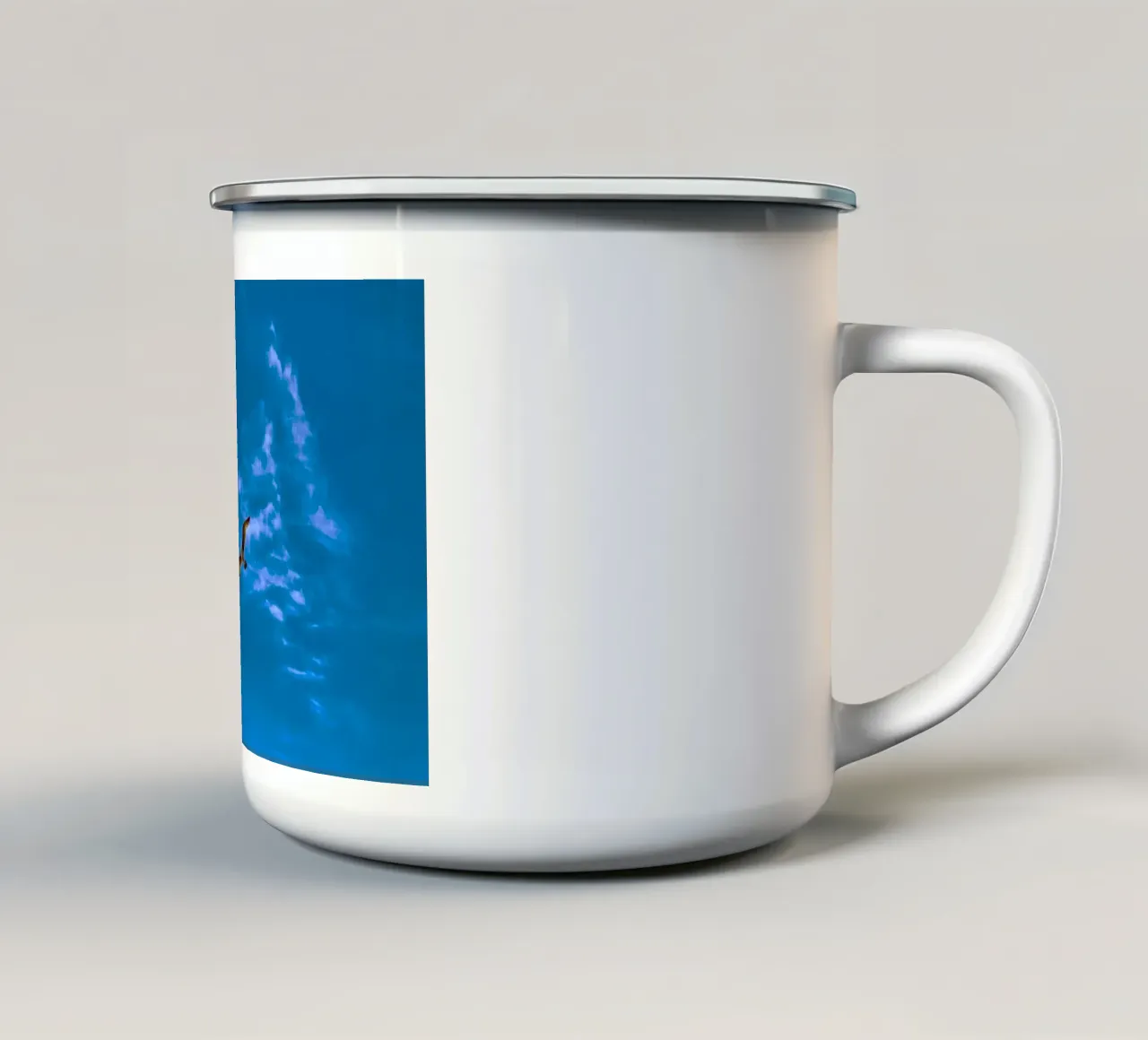fly high on sky tazza in smalto da kichin