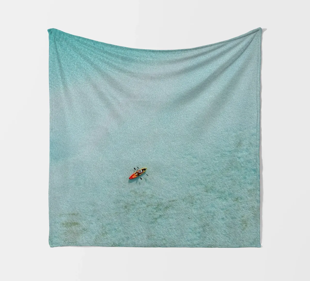 boat single in huge space coperta in pile da carsa