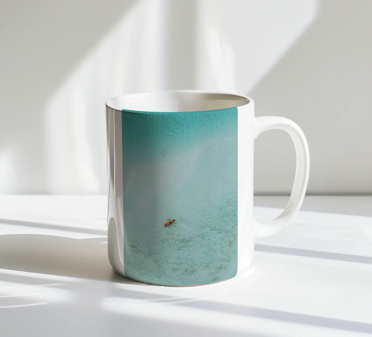 boat single in huge space tazza in ceramica da carsa