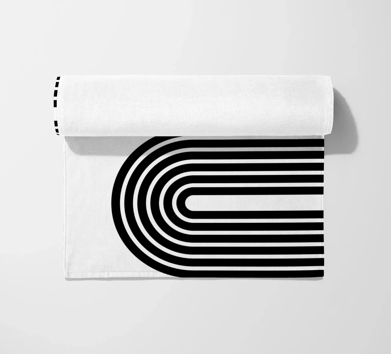 Archi geometrici minimalisti in grassetto | Nero su bianco telo mare da Beauty in Simplicity