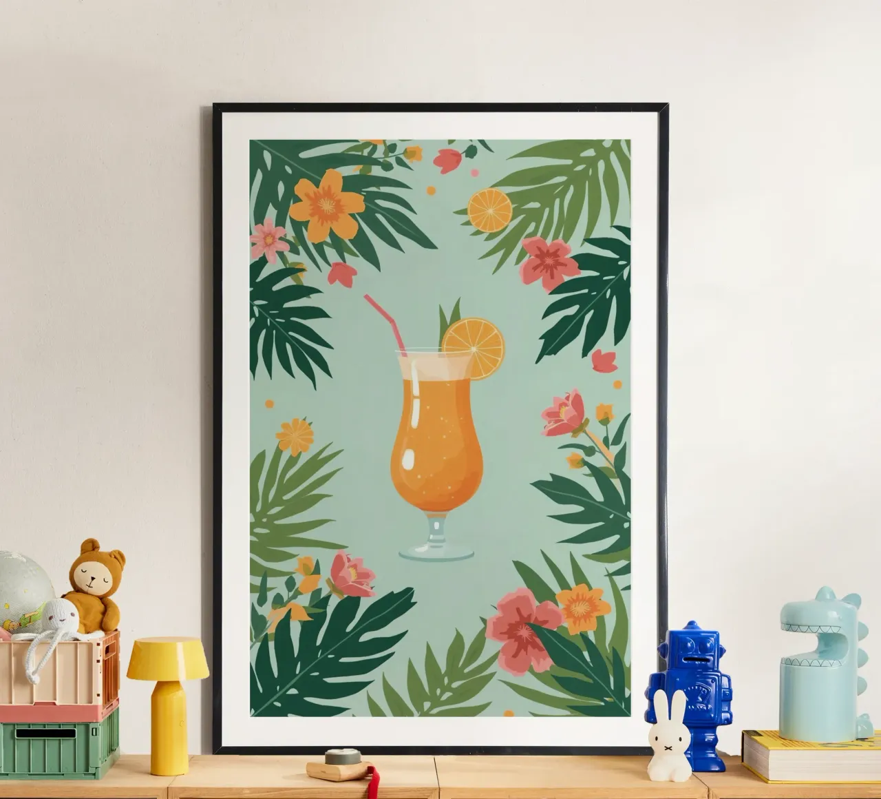 Bevanda all'arancia in bicchiere con fiori e foglie illustrazione poster con telaio in plastica da DesignDoodle