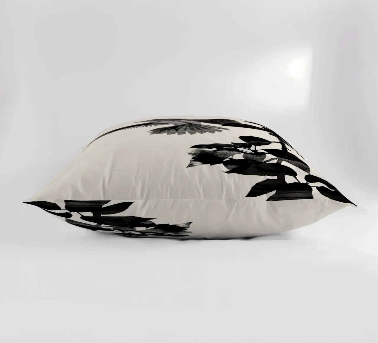 Danushka - Uccello botanico A cuscino da The Artcircle