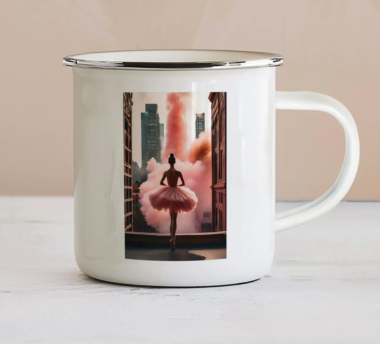 Dancing Queen tazza in smalto da ICONICA Art Studio