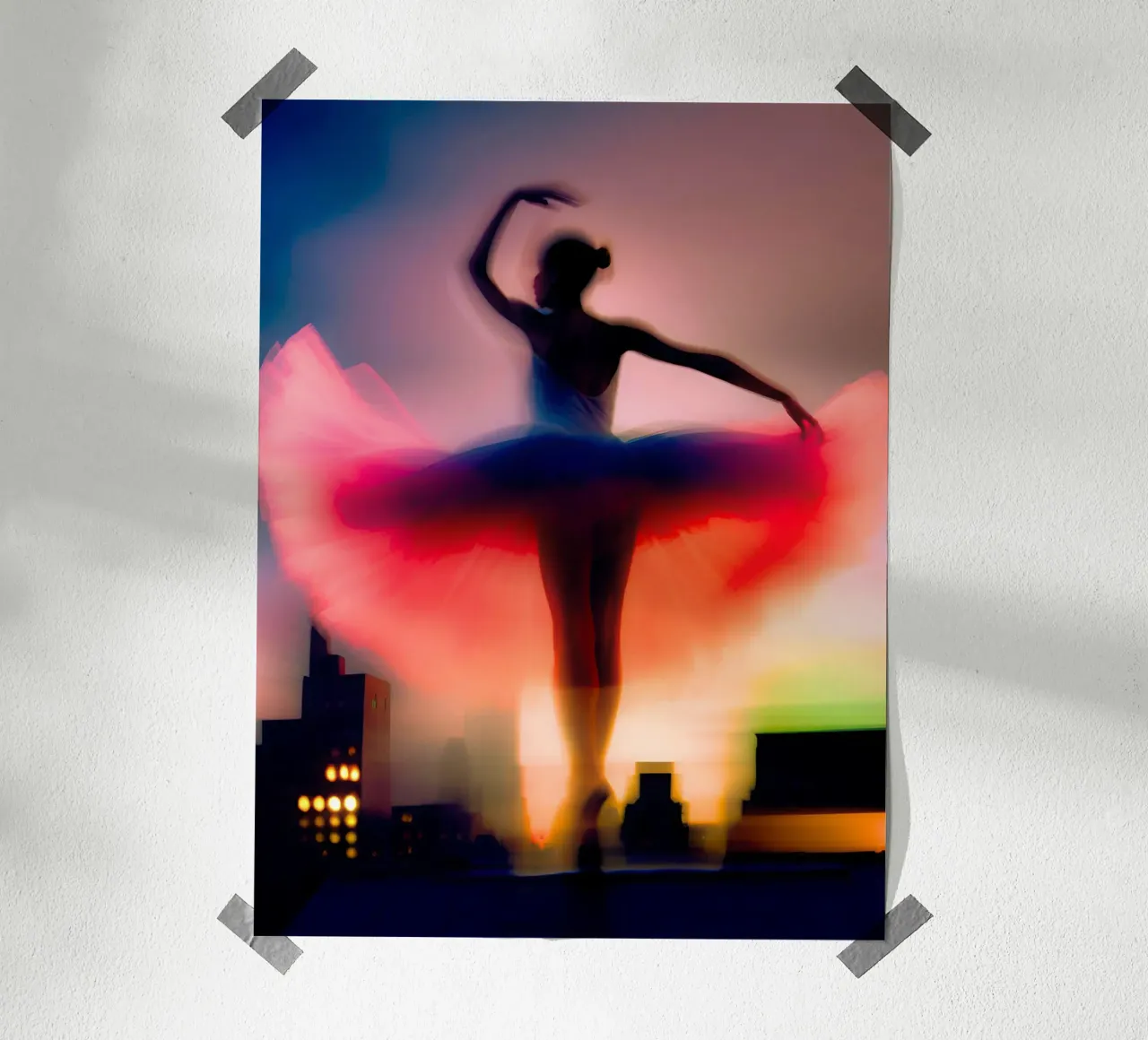 La Danseuse poster con telaio in legno da ICONICA Art Studio