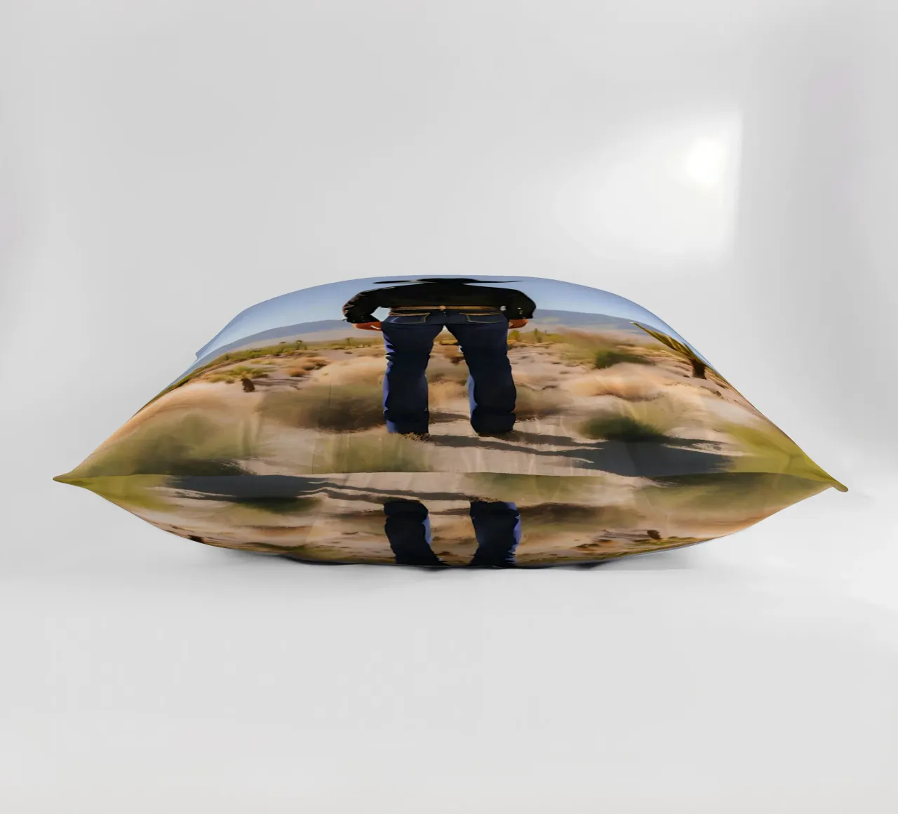Le Shérif cuscino da ICONICA Art Studio