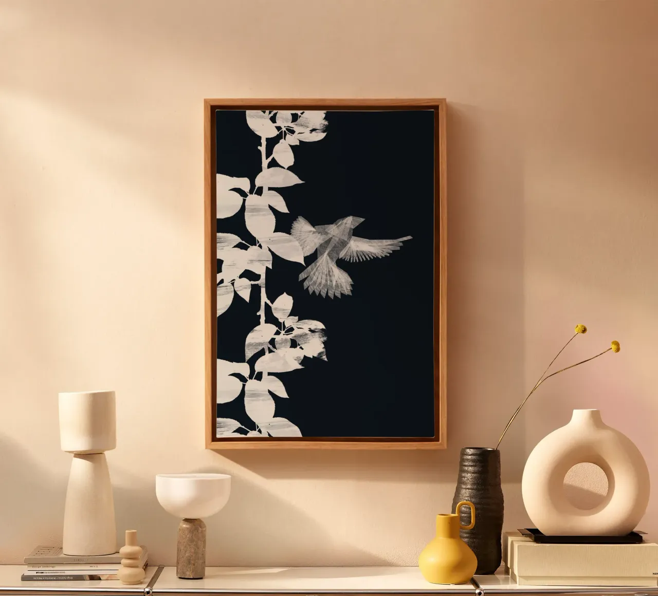 Danushka - Uccello botanico B tela con Cornice a cassetta da The Artcircle