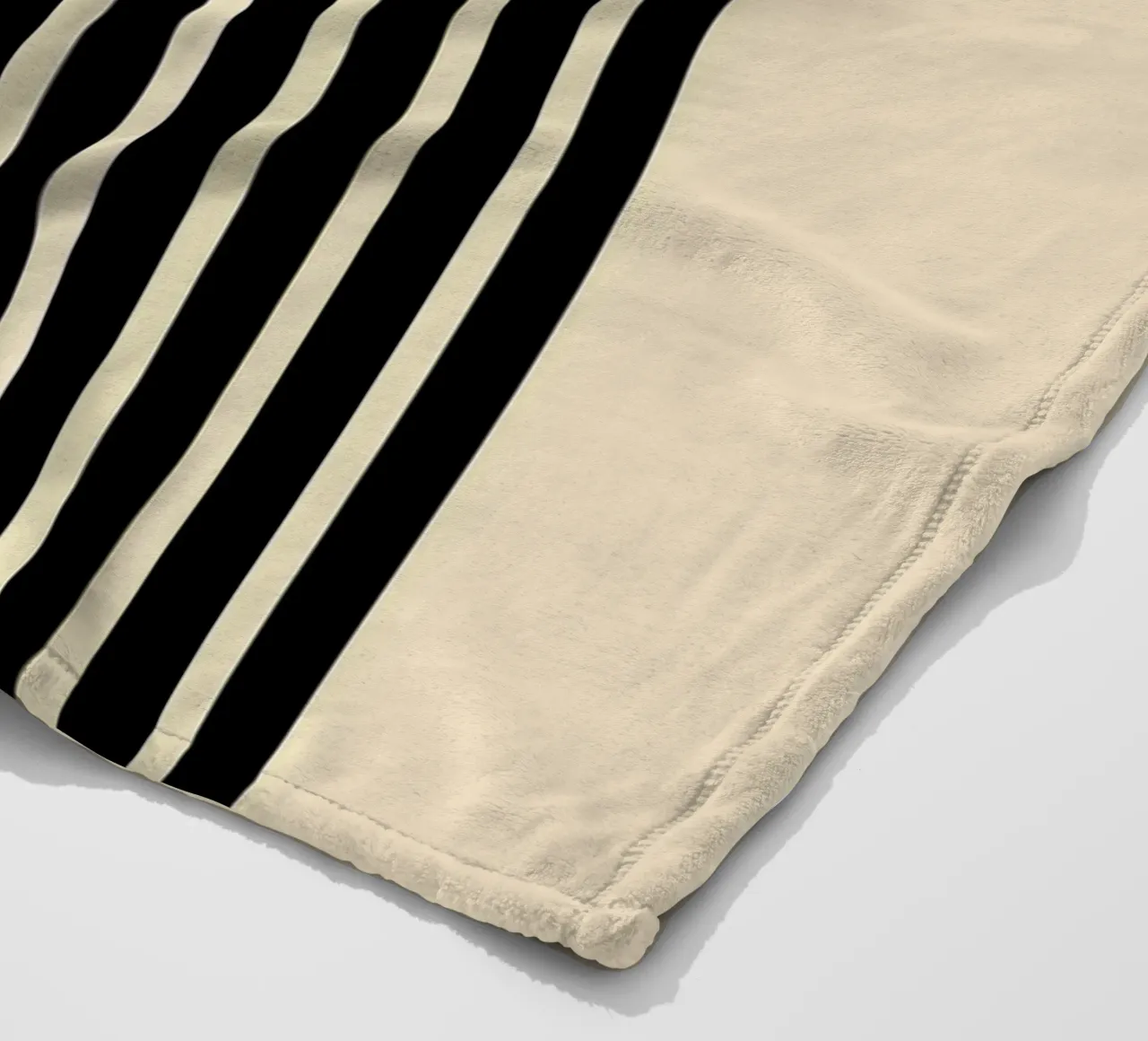 Arco geometrico minimale a righe in grassetto nero su beige coperta in pile da Beauty in Simplicity