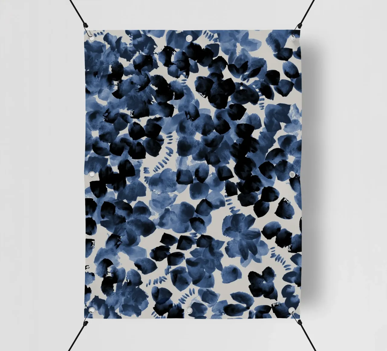 Danushka - Fiori notturni su una vite telo in pvc da The Artcircle