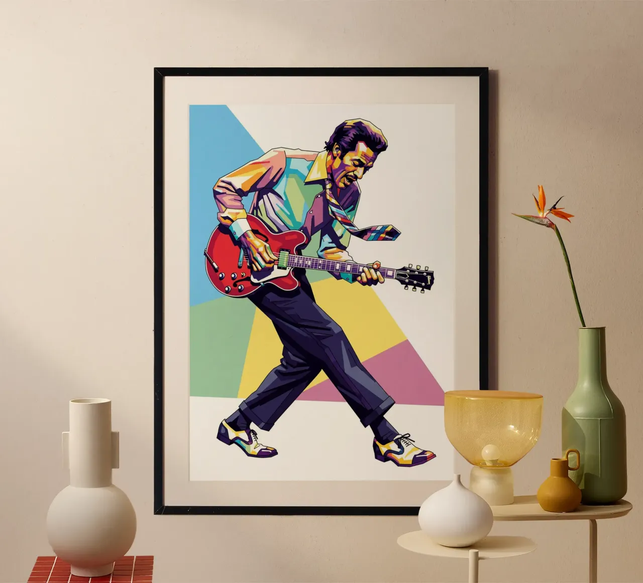La posa di Chuck Berry "duck walk" (camminata dell'anatra) poster con telaio in legno da Hantamrata