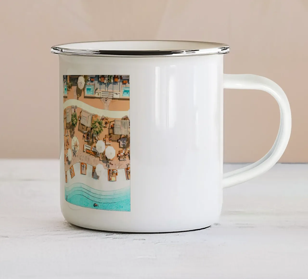 curve coast tazza in smalto da melts