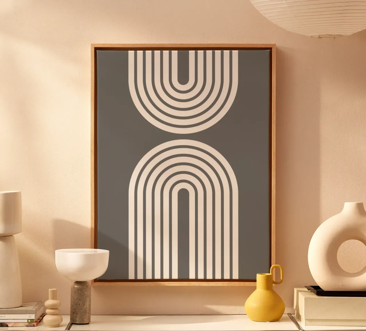 Minimalistische Geometrische Vette Bogen 2 | Wit op Donkergrijs canvas met Baklijst van Beauty in Simplicity