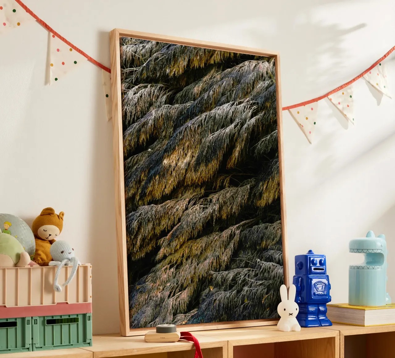 leaf in forest canvas with Floater frame by melts