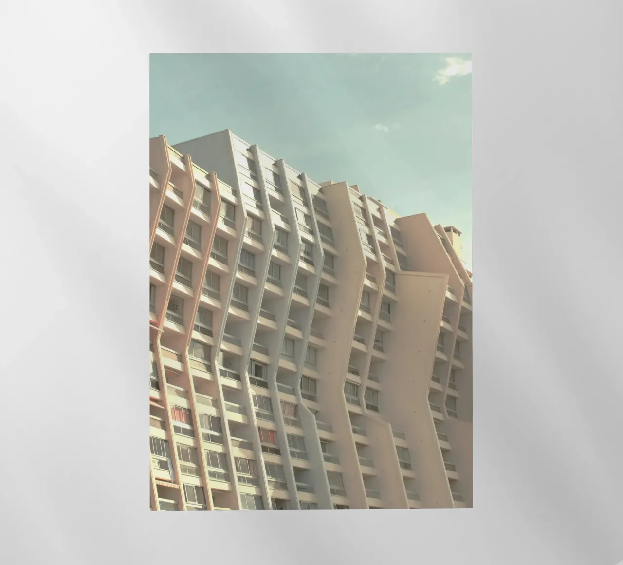 shape of building pellicola backlit da melts